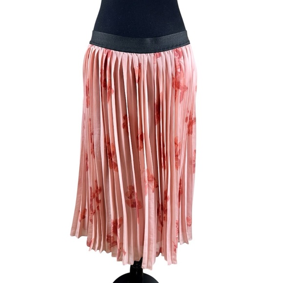 Women's ELLE Pleated Midi Skirt- Size LARGE - Picture 2 of 6